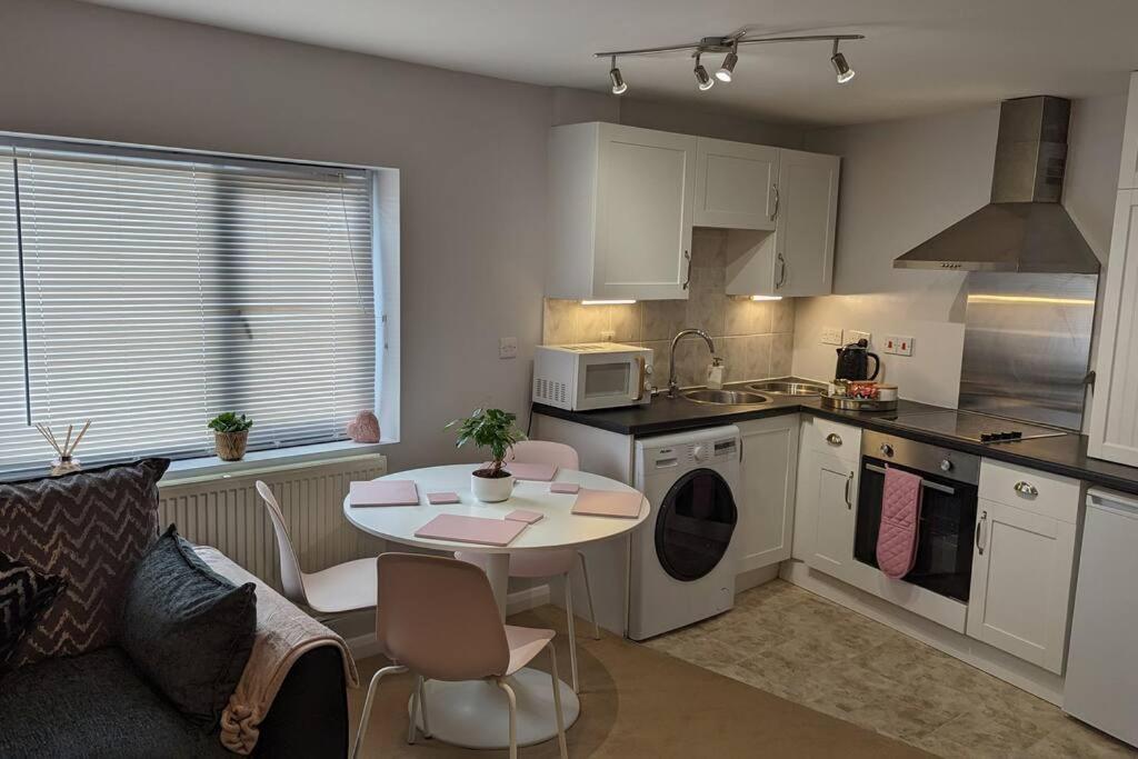Turtle Dove Apartment Oxford Exterior photo